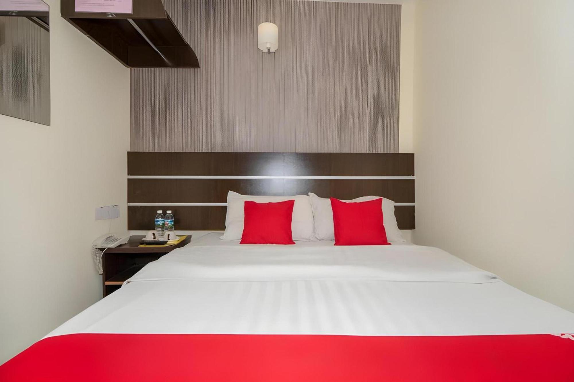 Super Oyo 89944 Stay Inn Kota Kinabalu Esterno foto