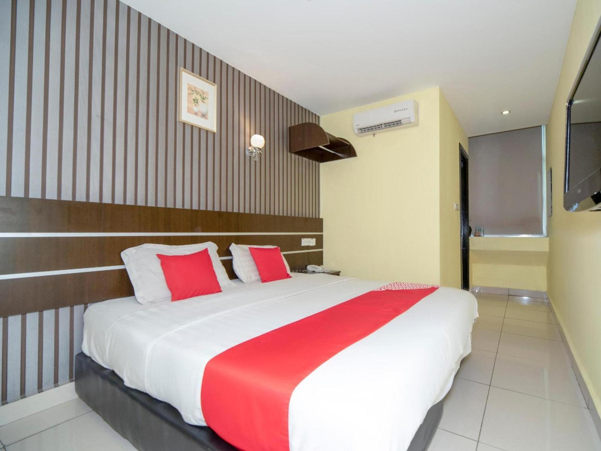 Super Oyo 89944 Stay Inn Kota Kinabalu Esterno foto