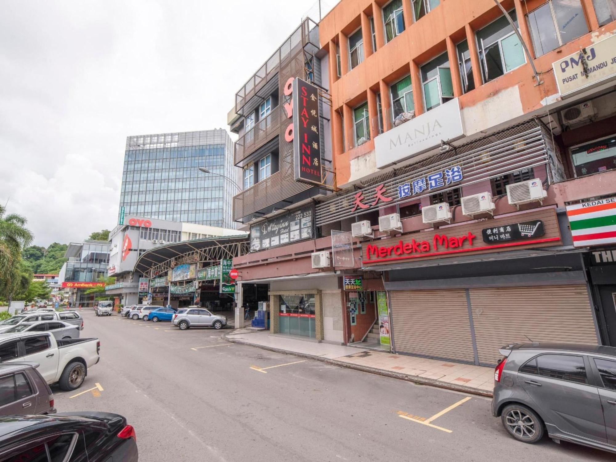 Super Oyo 89944 Stay Inn Kota Kinabalu Esterno foto