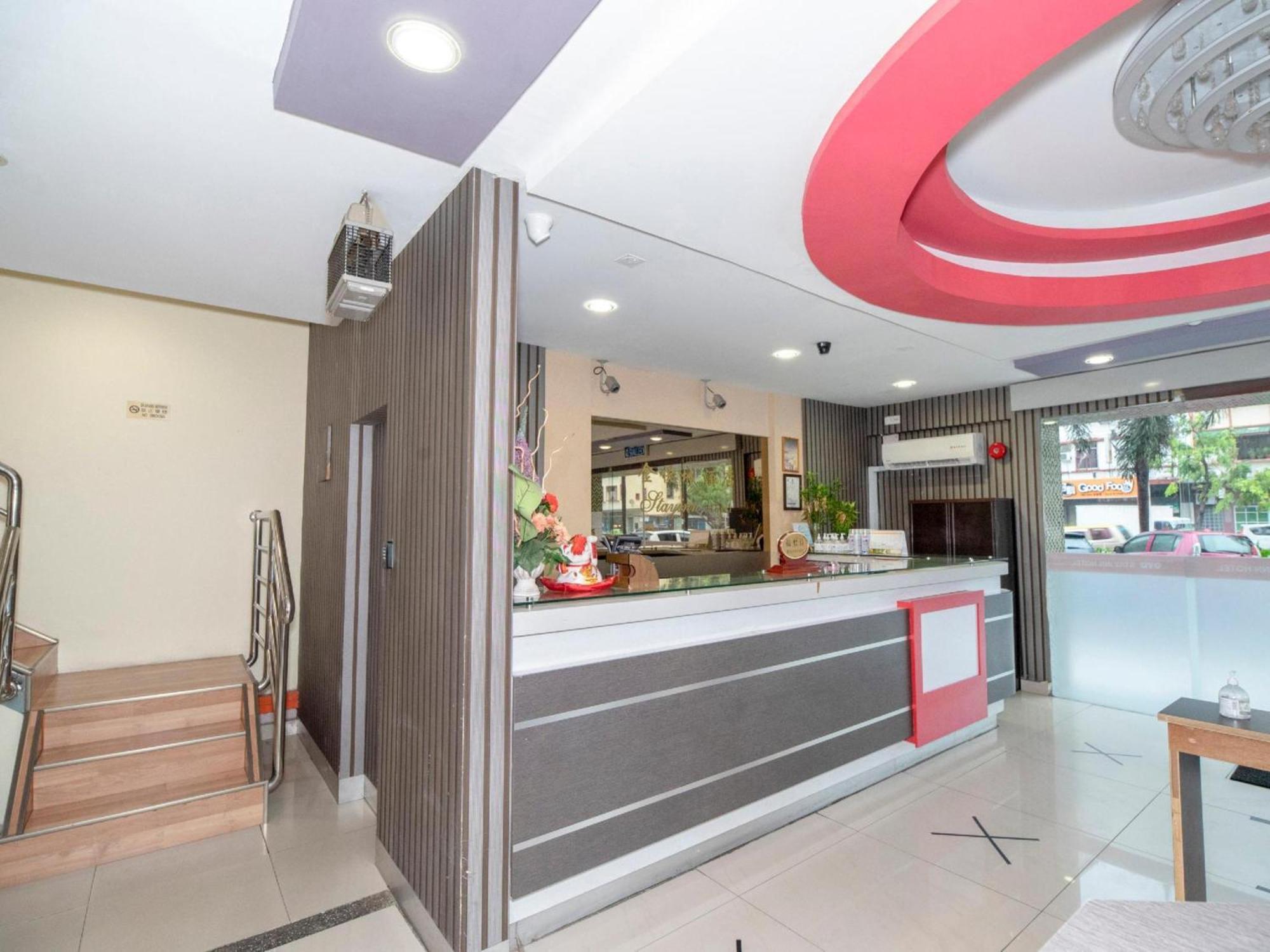 Super Oyo 89944 Stay Inn Kota Kinabalu Esterno foto