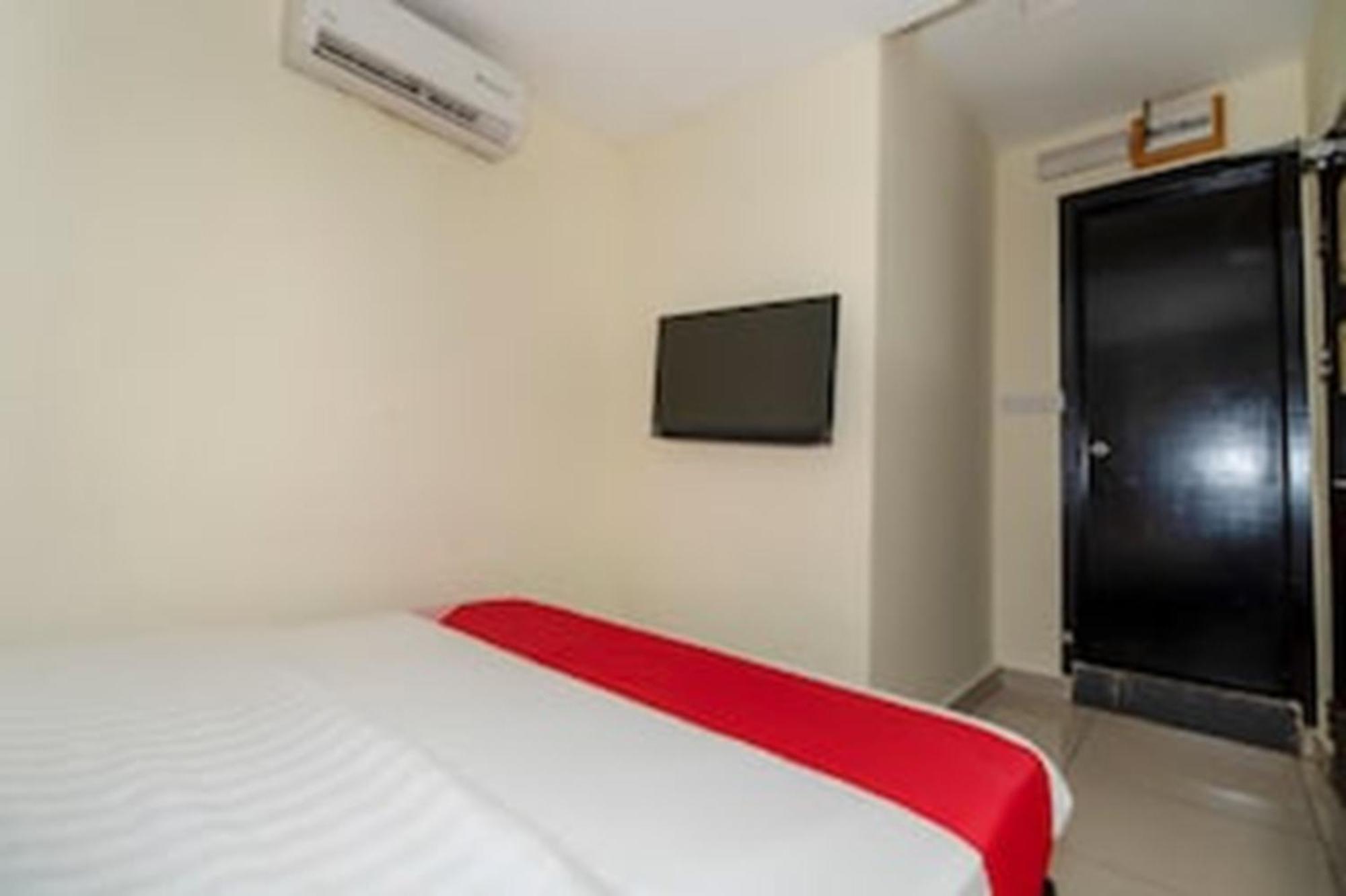 Super Oyo 89944 Stay Inn Kota Kinabalu Esterno foto