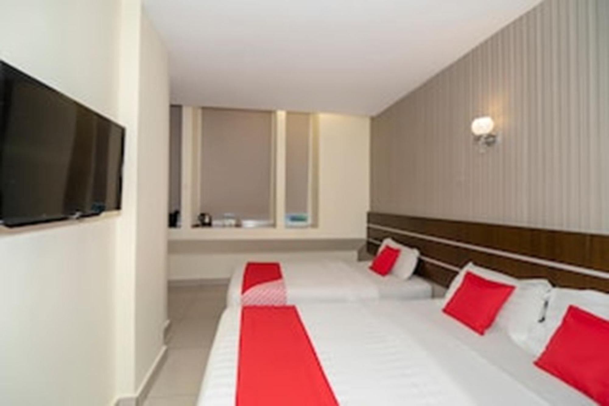 Super Oyo 89944 Stay Inn Kota Kinabalu Esterno foto