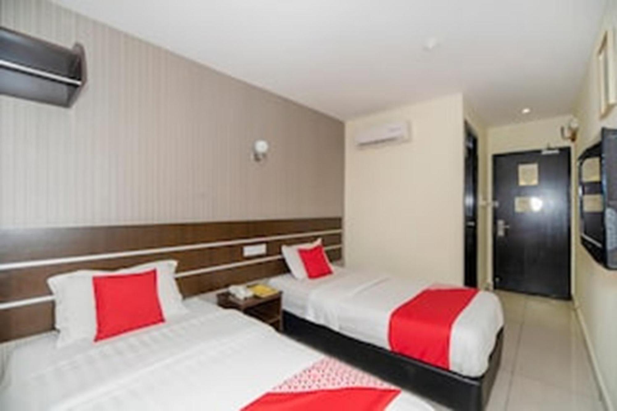 Super Oyo 89944 Stay Inn Kota Kinabalu Esterno foto
